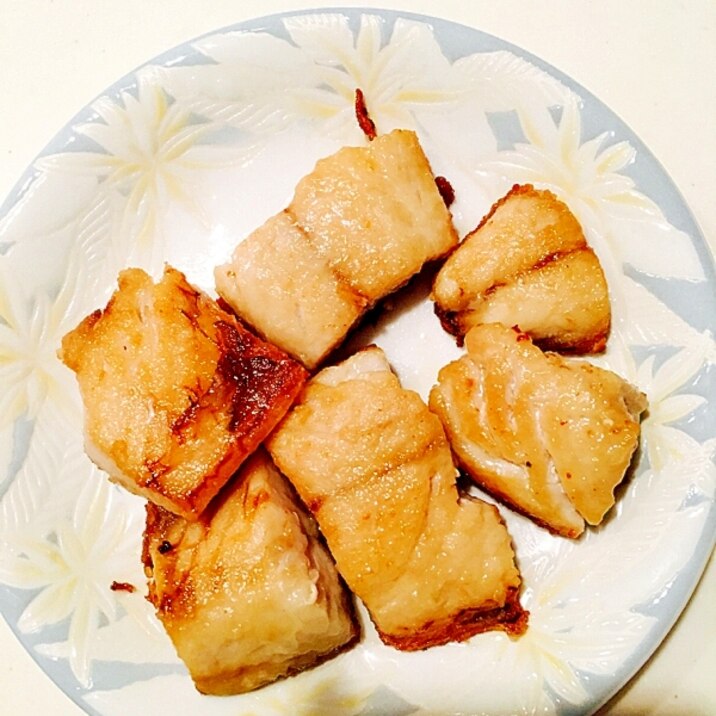 幼児食☆フライパンで♬小麦粉まぶした食べやすいサバ